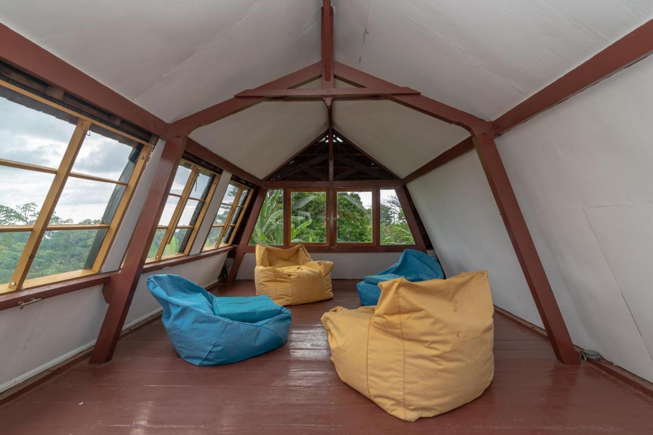 Villa Dinding Batu سينغاراجا المظهر الخارجي الصورة